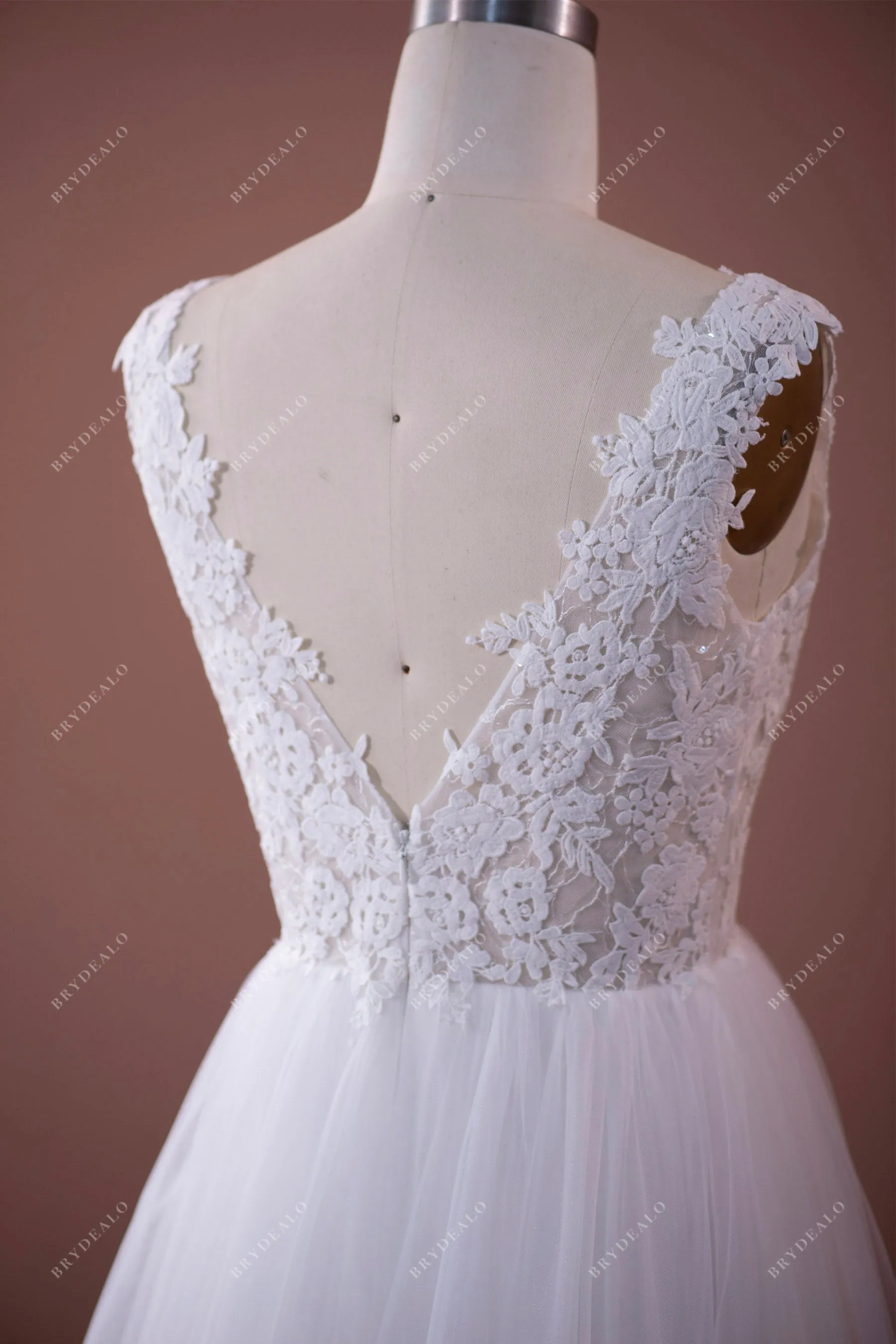 Chic A-line Bridal Gown with Illusion Flower Lace Bodice