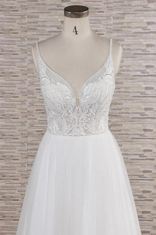 Chic Spaghetti Strap Appliques Tulle Wedding Dress