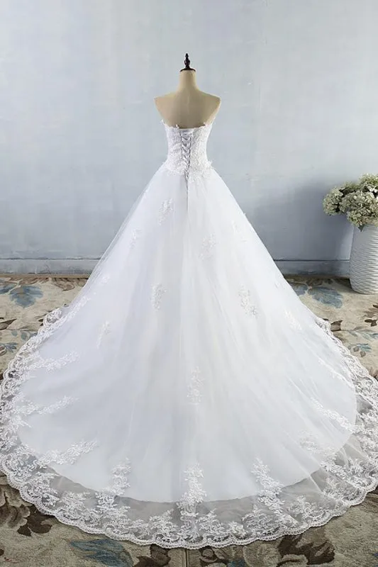 Chic Strapless Appliques A-line Tulle Wedding Dress