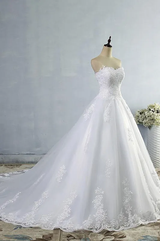 Chic Strapless Appliques A-line Tulle Wedding Dress