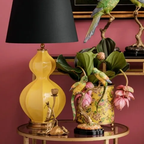 Lampfot Anna Sui Yellow